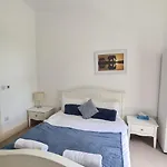 3 Central Bedroom Flat