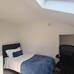 3 Central Bedroom Flat